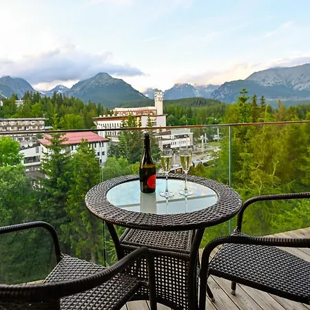 Unique View Design 4*