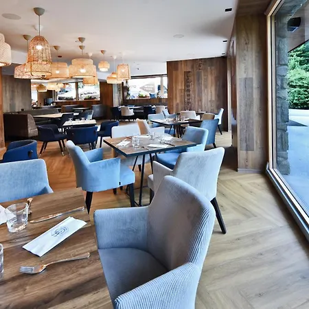 Aparthotel Unique View Design 4*